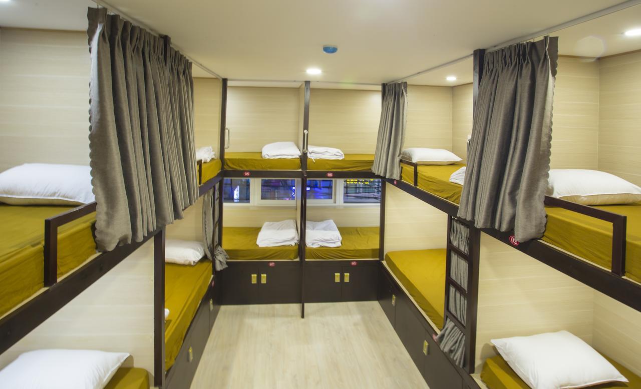 הו צ'י מין סיטי Saigon Marvel Hostel מראה חיצוני תמונה